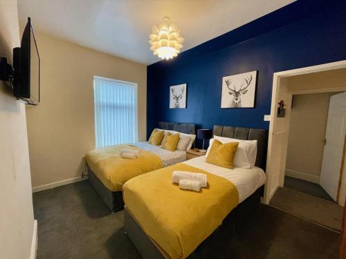 Kimberworth 4 Bedrooms House 8 Beds Close to M1 Suitable For Longer Stay — 4-Star Luxury Hotel in Rotherham, United Kingdom