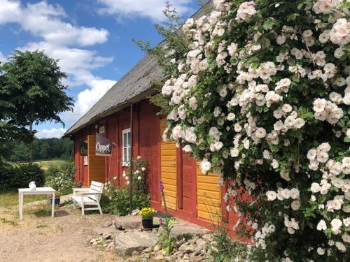 Ängaröds Gård — hotel in Ljungbyhed