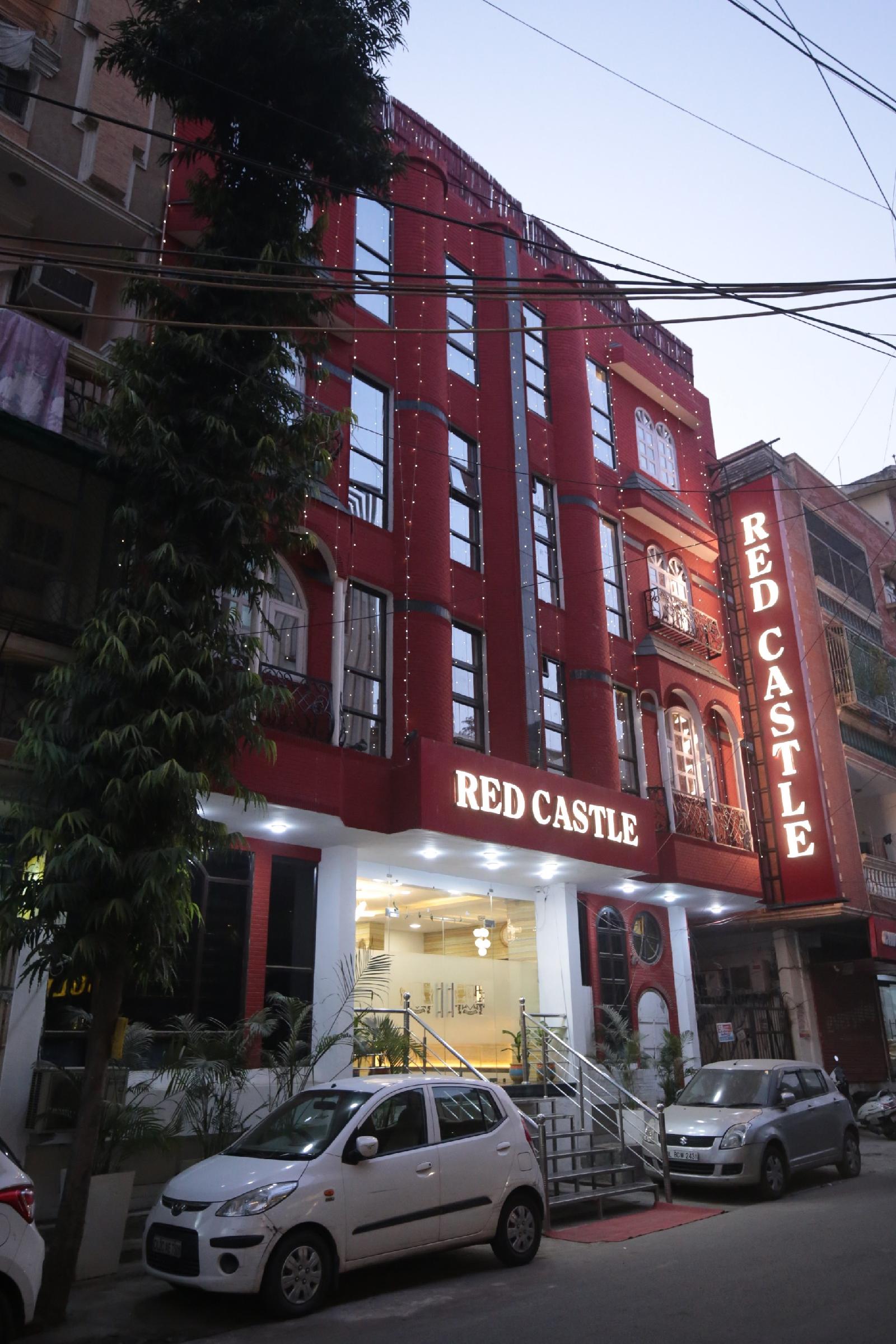 Hotel Red Castle Near Ganga Ram & BLK Hospital Karol Bagh — 4-Star Luxury Hotel in New Delhi, India