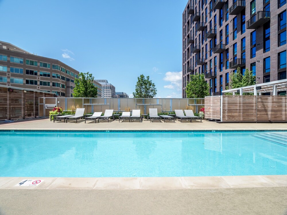 Global Luxury Suites at Reston Town Center - photo 83