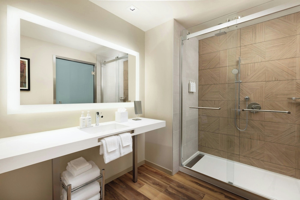 AC Hotel by Marriott Honolulu - photo 30