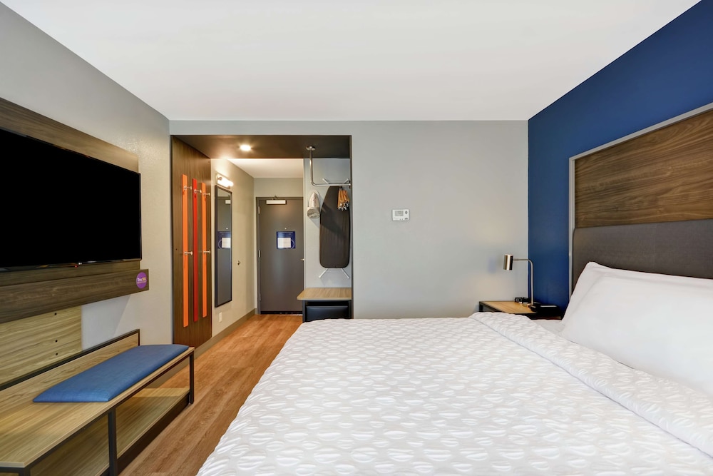 Tru by Hilton Beavercreek Dayton - photo 11