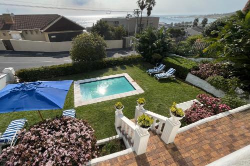 Villa on Camps Bay Drive