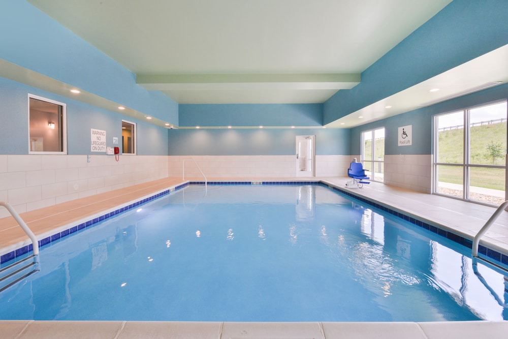 Holiday Inn Express & Suites Salem by IHG - photo 31