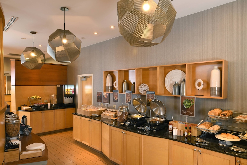 SpringHill Suites Des Moines West - photo 22