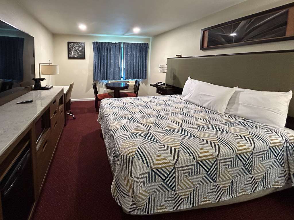 Studio 6 Suites Santa Ana CA - photo 16