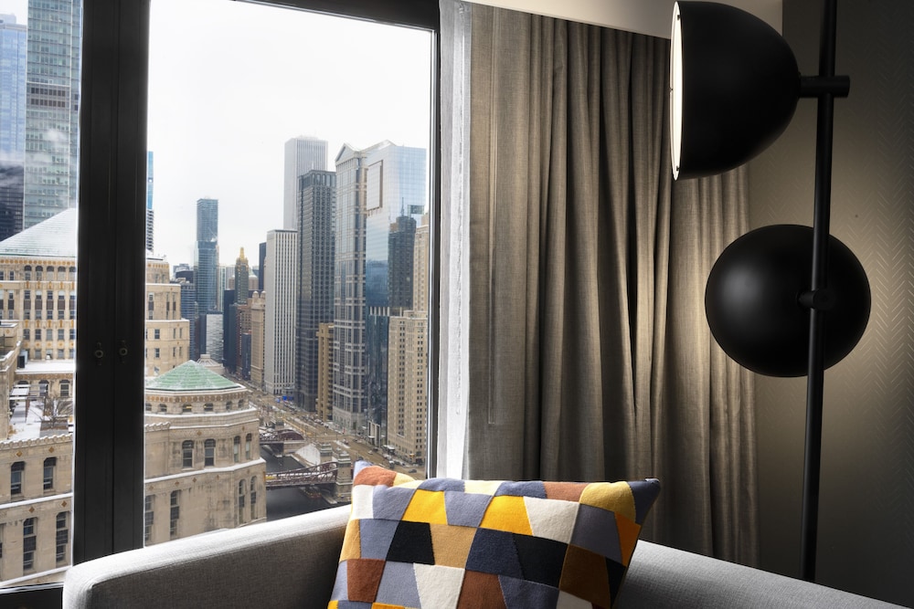 voco Chicago Downtown Riverwalk by IHG - photo 207