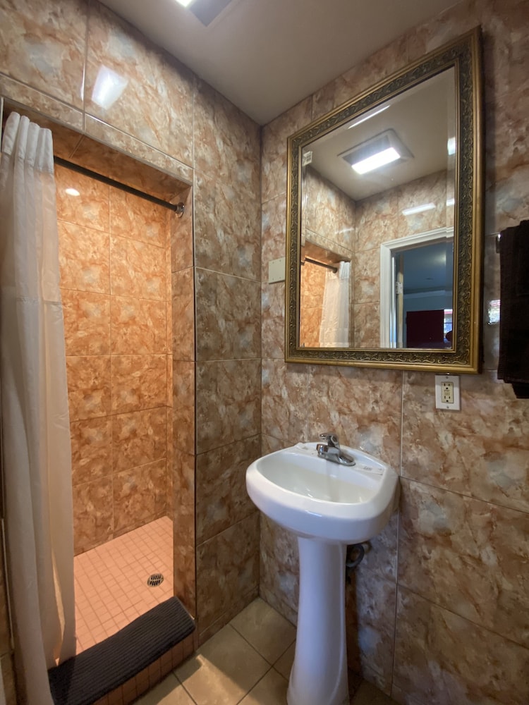 Sands Inn - photo 8