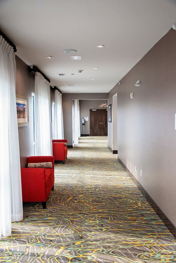 Holiday Inn Hotel & Suites Savannah Airport Pooler - photo 37