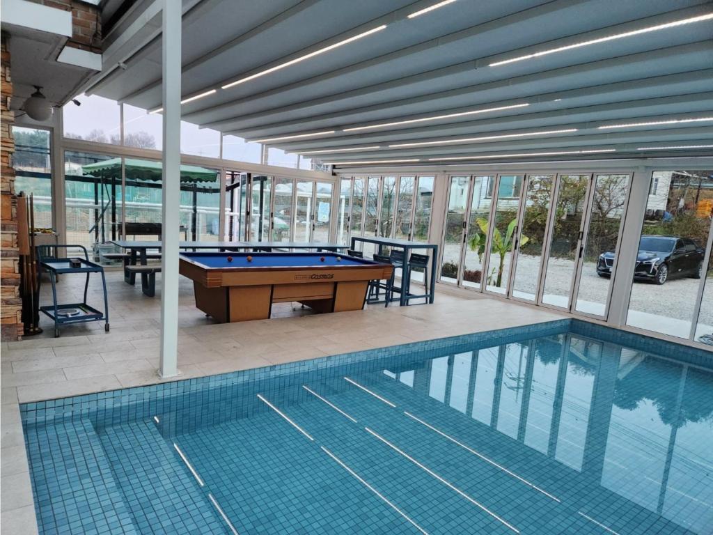 Daebudo concert 374 dokchae pension — 4-Star Luxury Hotel in Ansan-Si, South Korea