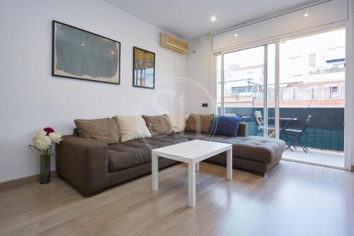 Top Flat Sagrada - carbon neutral hotel in Barcelona