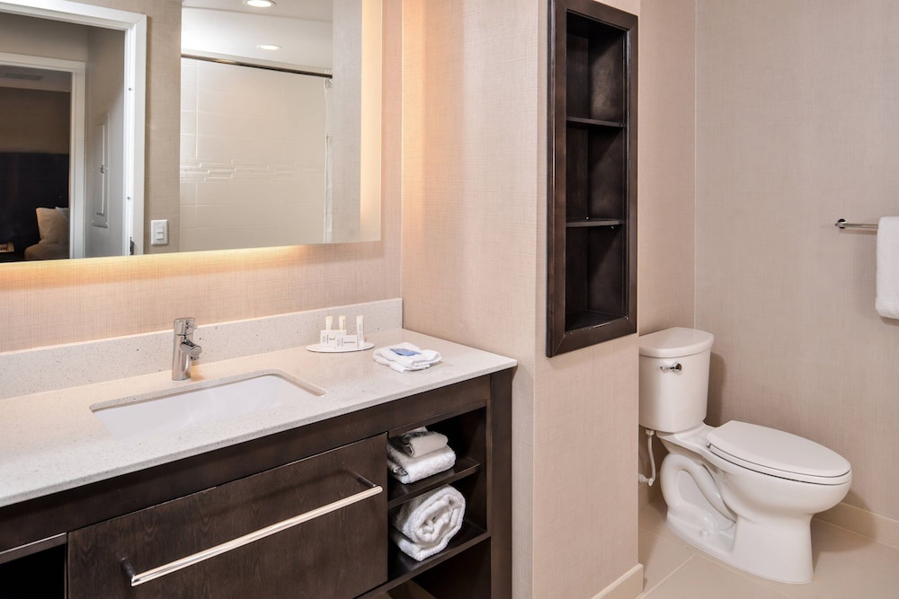 Residence Inn by Marriott Charlotte Northlake - photo 16