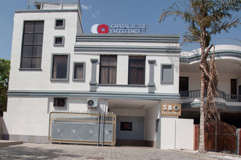 Capital O 30351 S B Excellency in Jodhpur, India