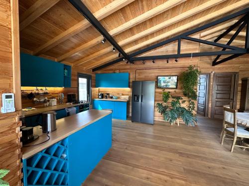 Eco Saguramo Chalet