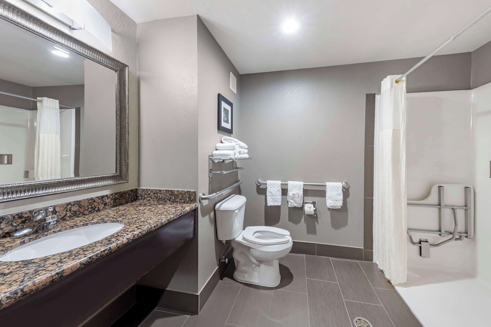 Best Western Plus Midwest City Inn & Suites - photo 21
