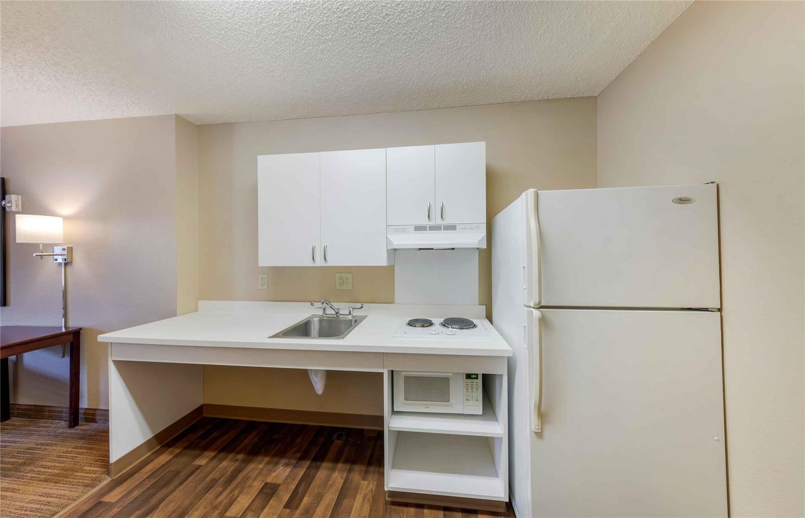 Extended Stay America Suites Los Angeles Simi Valley - photo 18