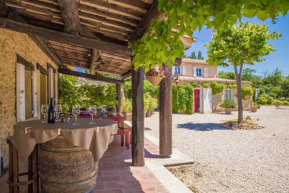 Mas Julien — 4-Star Luxury Hotel in Orange, France