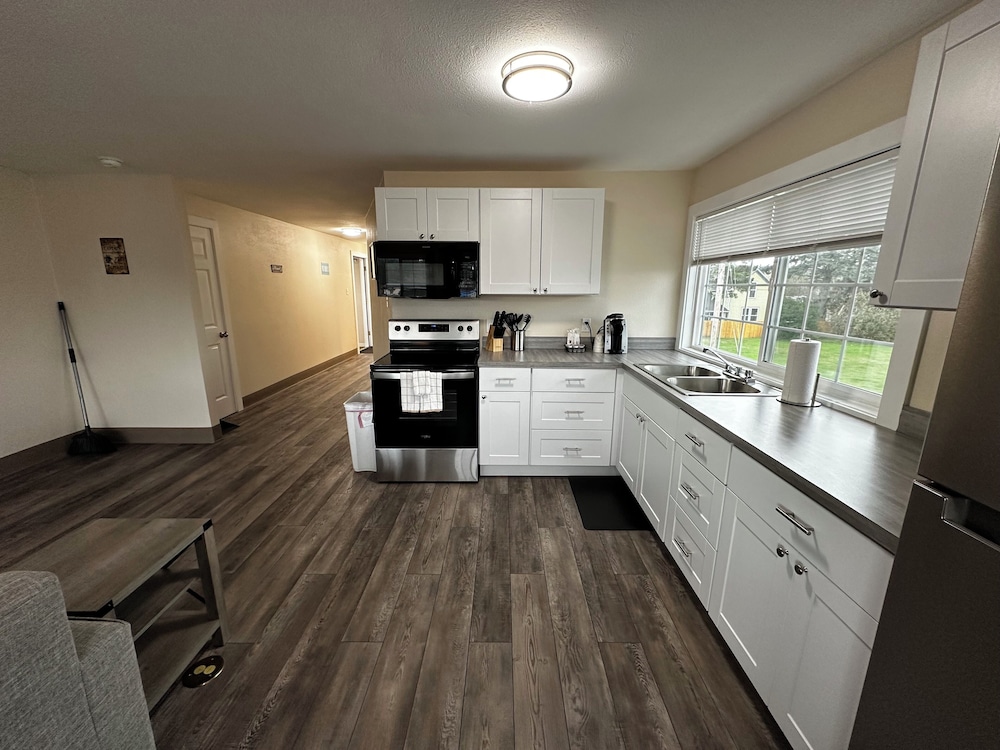 The Coastal Inn and Suites - photo 90