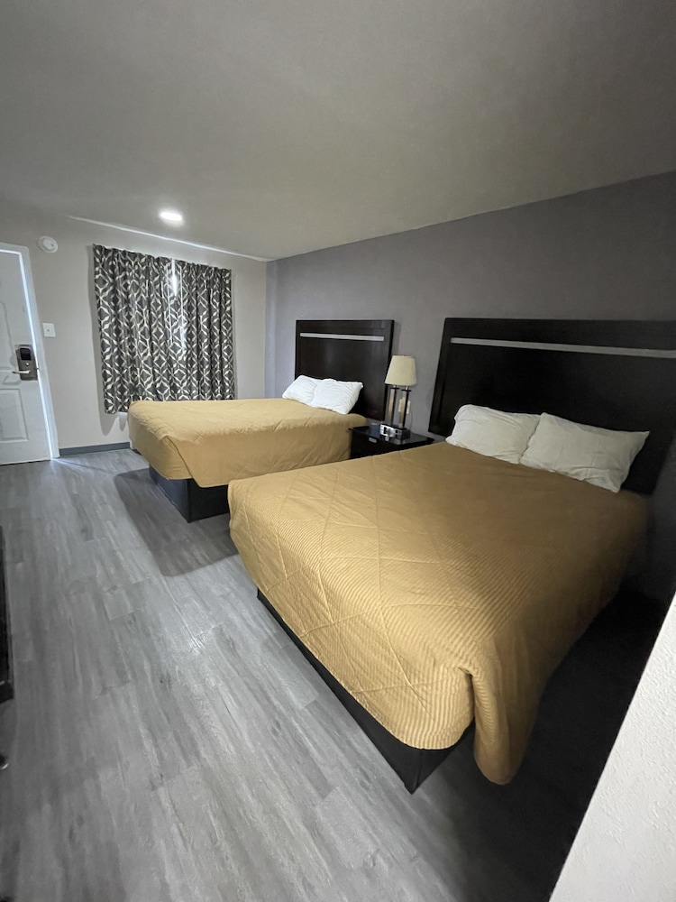 Kinder Inn - photo 14