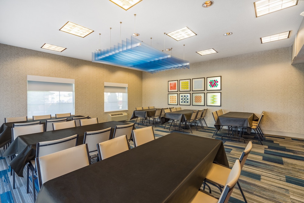 Holiday Inn Express Bloomsburg by IHG - photo 51