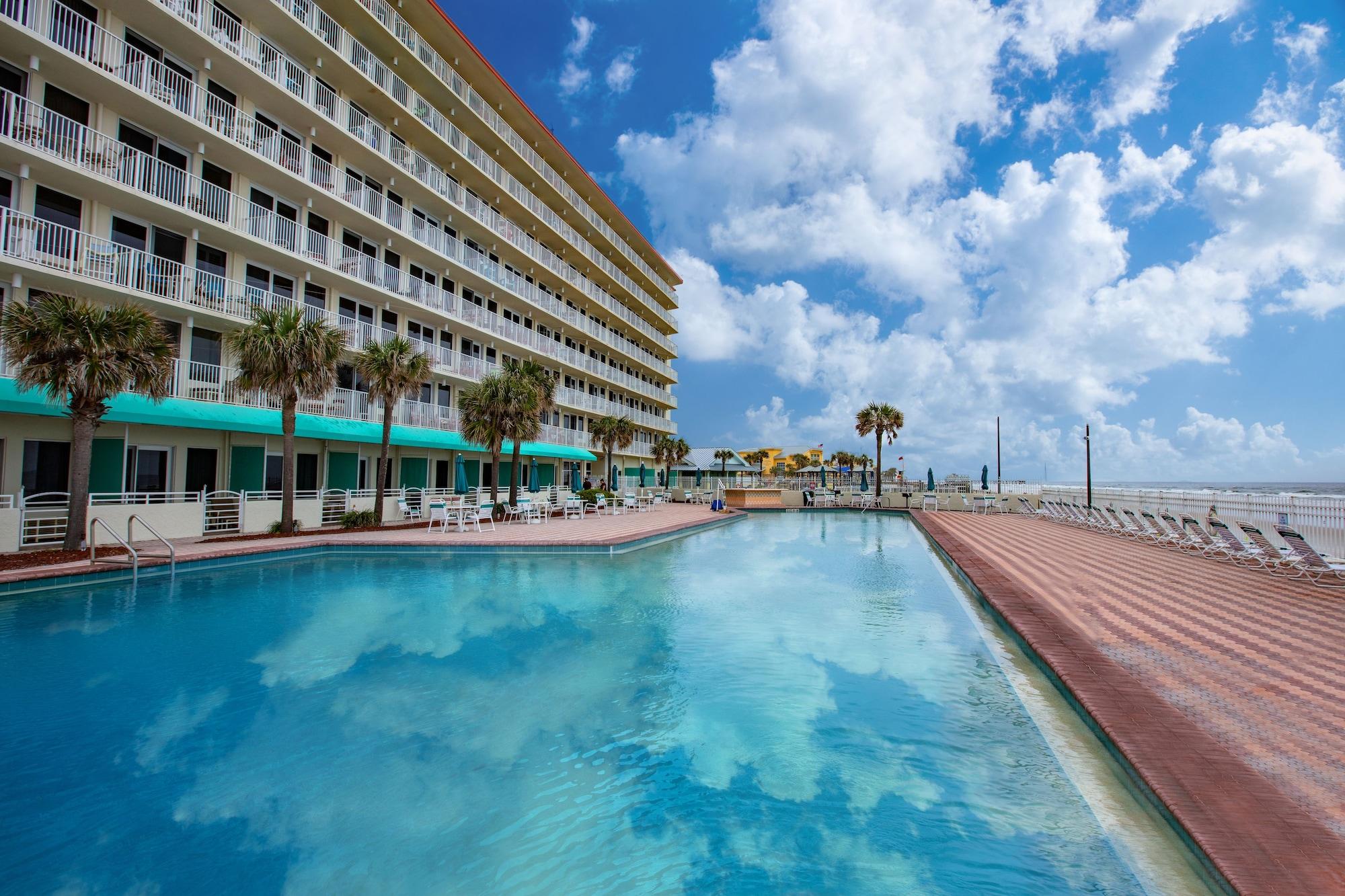 Harbour Beach Oceanfront Resort - photo 16