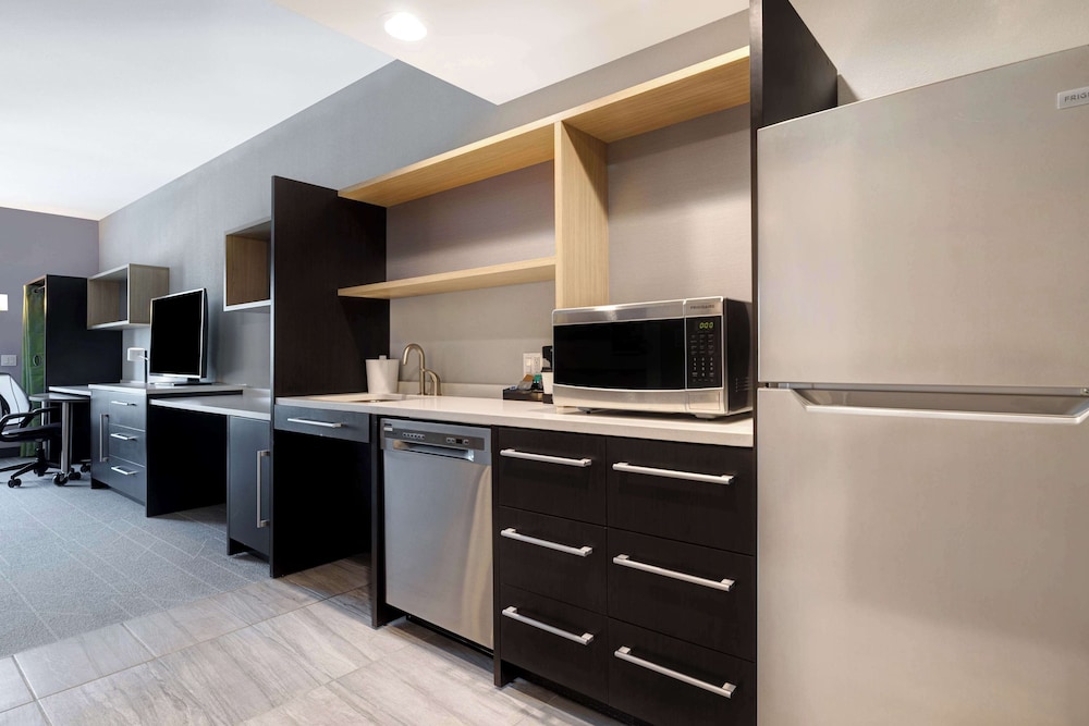 Home2 Suites by Hilton Petaluma - photo 22
