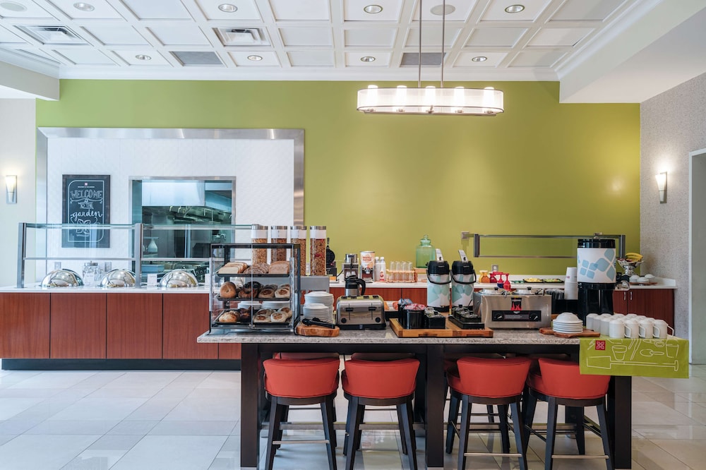 Hilton Garden Inn Dalton - photo 26