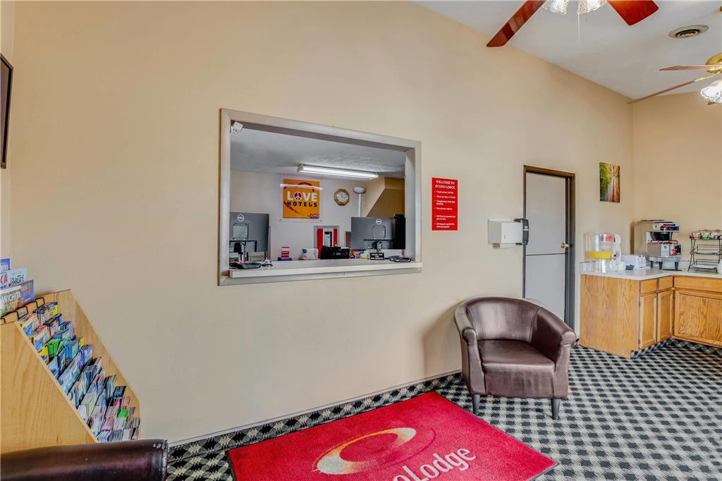 Econo Lodge Junction City I 70 Near Fort Riley - photo 7