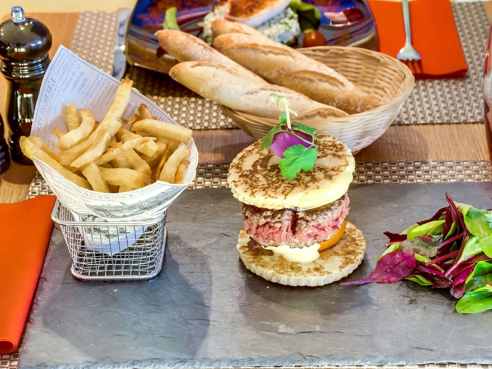 מזון ומשקאות