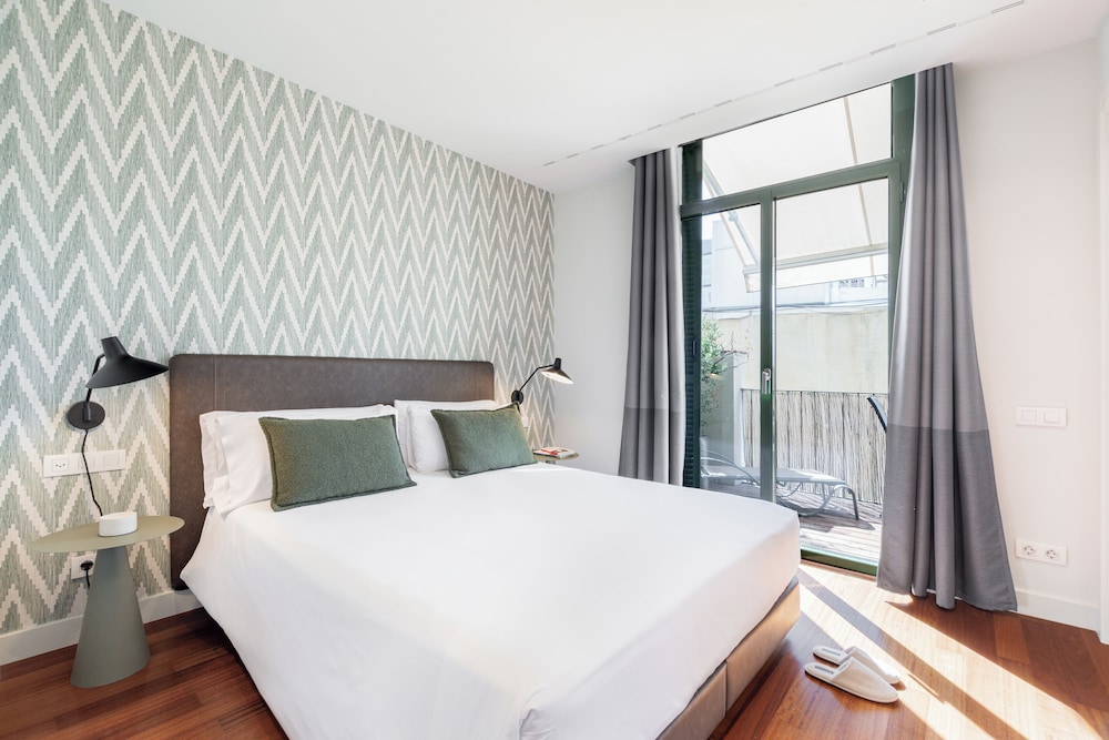 Aspasios Paseo de Gracia Apartments — 4-Star Luxury Hotel in Barcelona, Spain