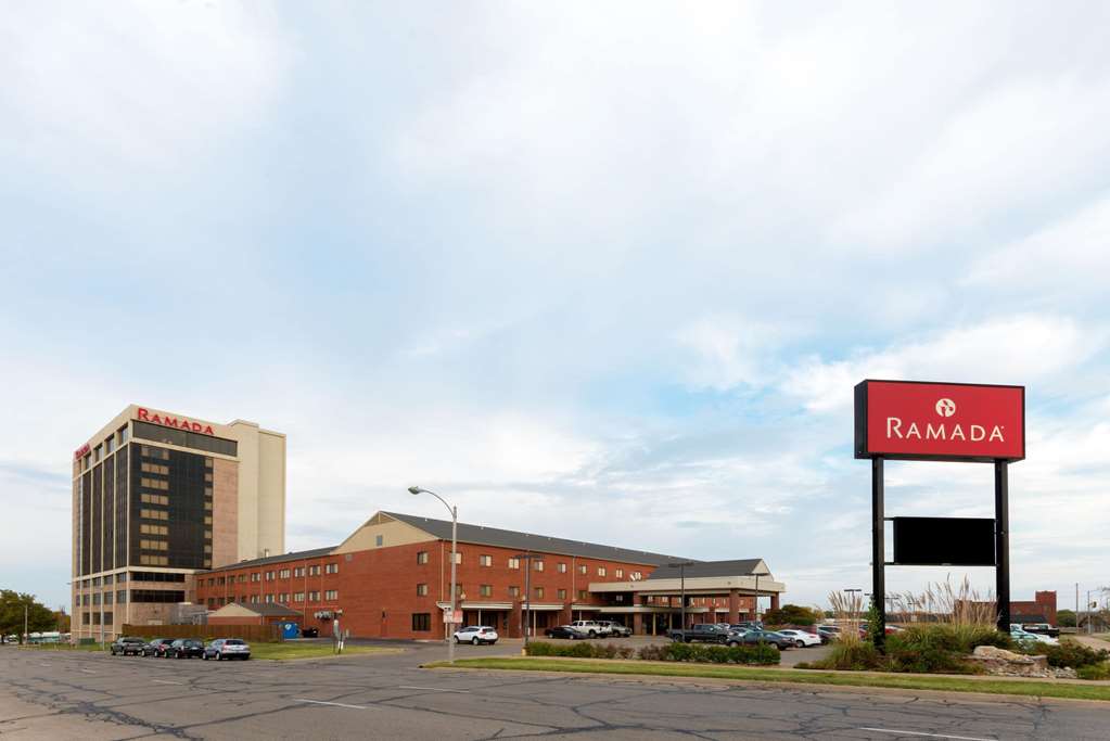 Ramada Hotel & Convention Center by Wyndham Topeka Downtown - featured photo