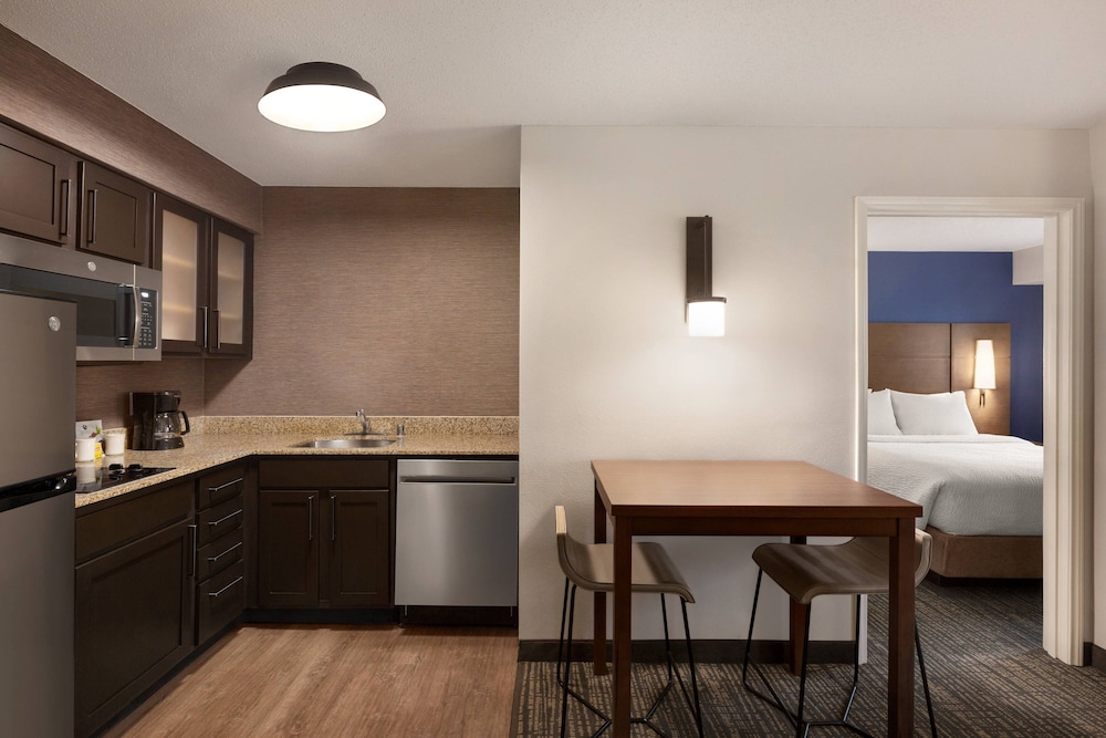 Residence Inn by Marriott Chicago Bloomingdale - photo 8