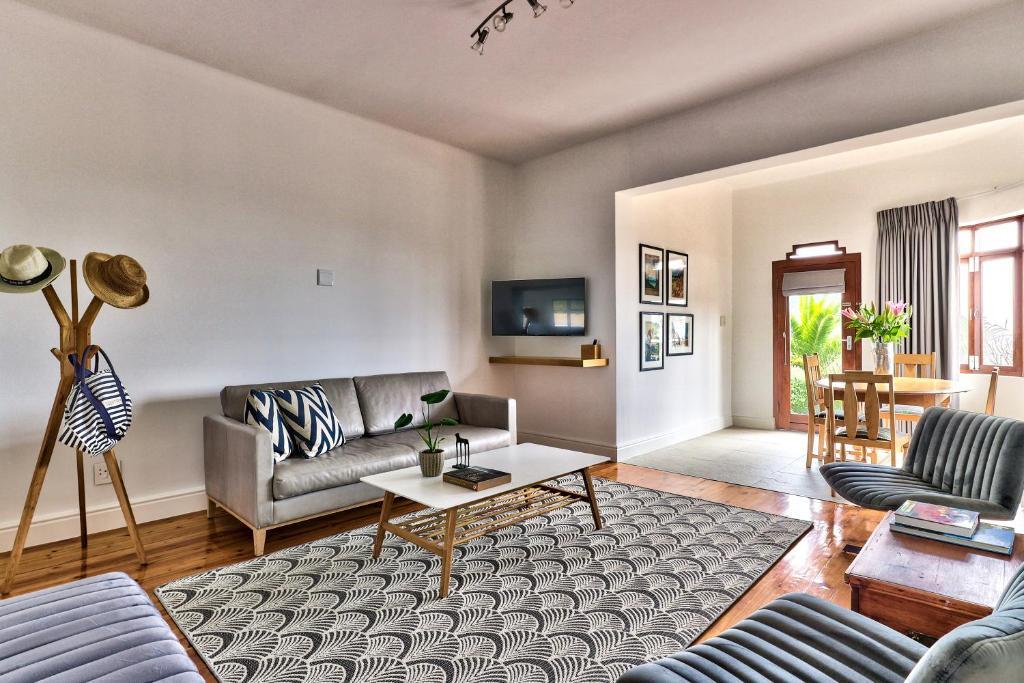 On the Beach in Camps Bay fully equipped 2 bedroom apartment