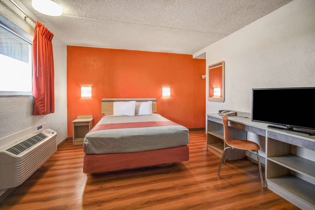 Motel 6 North Ridgeville OH Cleveland Intl Airport N Ridgeville - photo 14