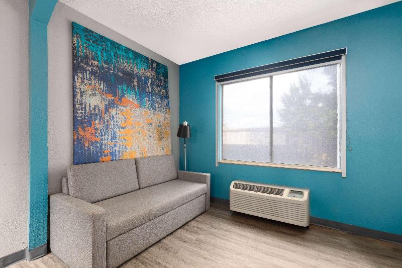 MainStay Suites Decatur River City - photo 36