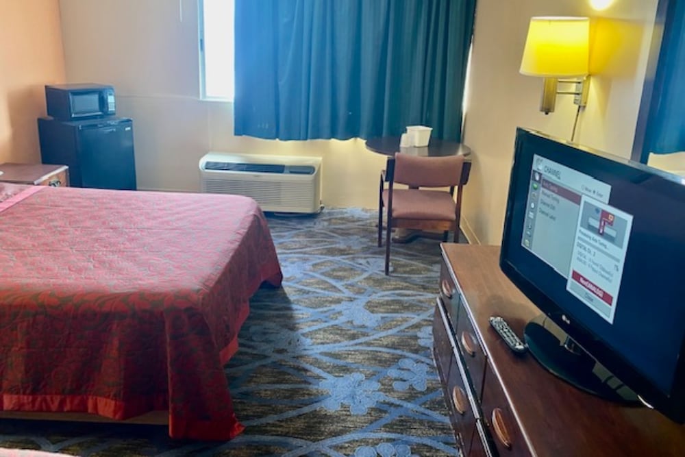 Red Carpet Inn & Suites Lima - photo 20