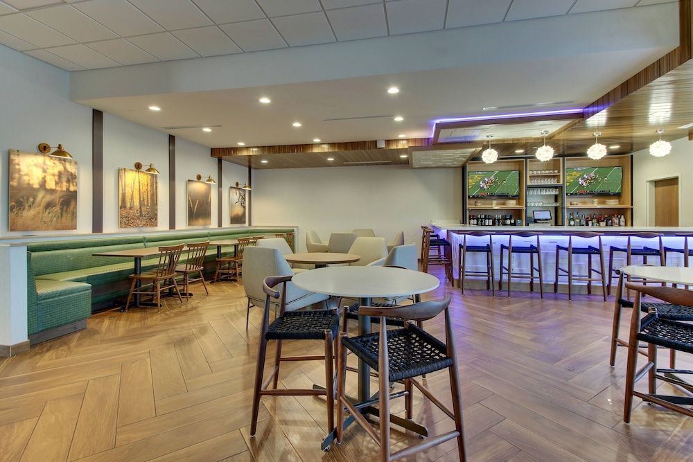 Fairfield Inn & Suites by Marriott Houston Brookhollow - photo 25