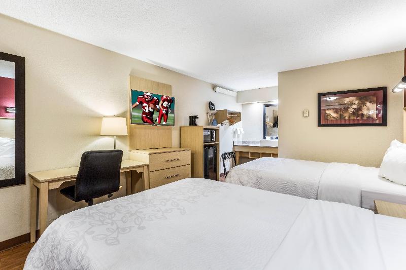 Red Roof Inn PLUS Nashville North Goodlettsville - photo 23
