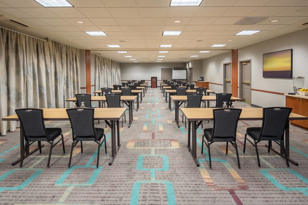 Residence Inn by Marriott Portland North - photo 24