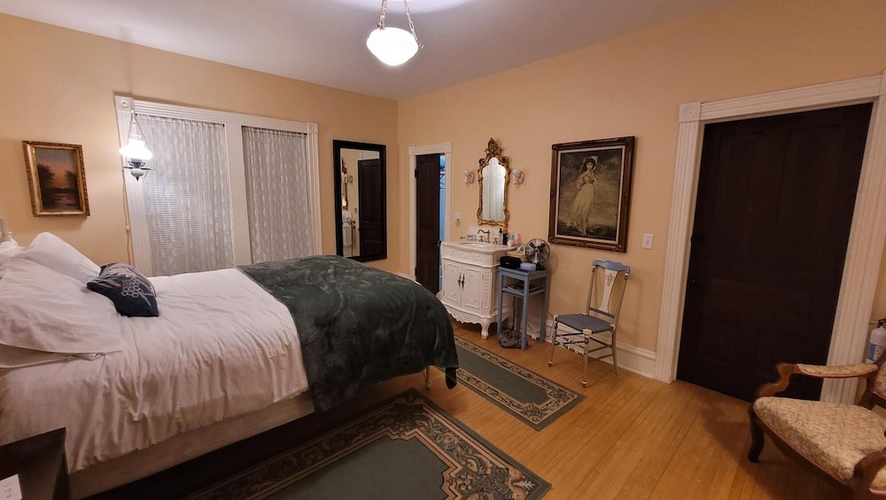 Oaklawn Inn Llc in Menomonie, United States