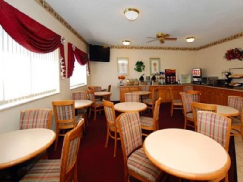 Quality Inn & Suites Green Bay Ashwaubenon - photo 54