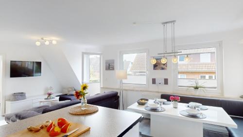 Villa Klarsinni Ferienwohnung 2 Strandkorb — 4-Star Luxury Hotel in Gromitz, Germany