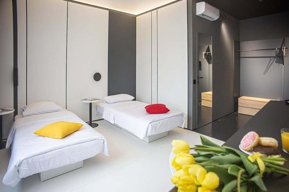 Sunday Hotel - last minute hotel in Odessa