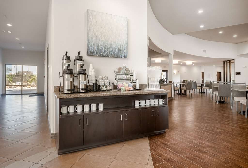 Best Western Premier Bryan College Station - photo 39