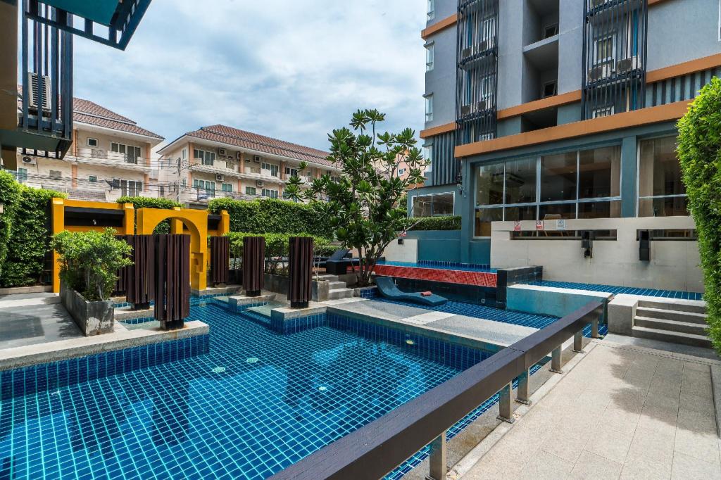 The Grass Serviced Suites — hotel in Pattaya