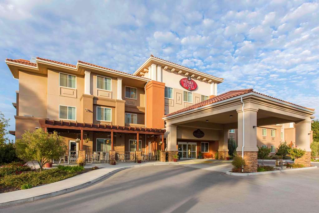 The Oaks Hotel & Suites - photo 3