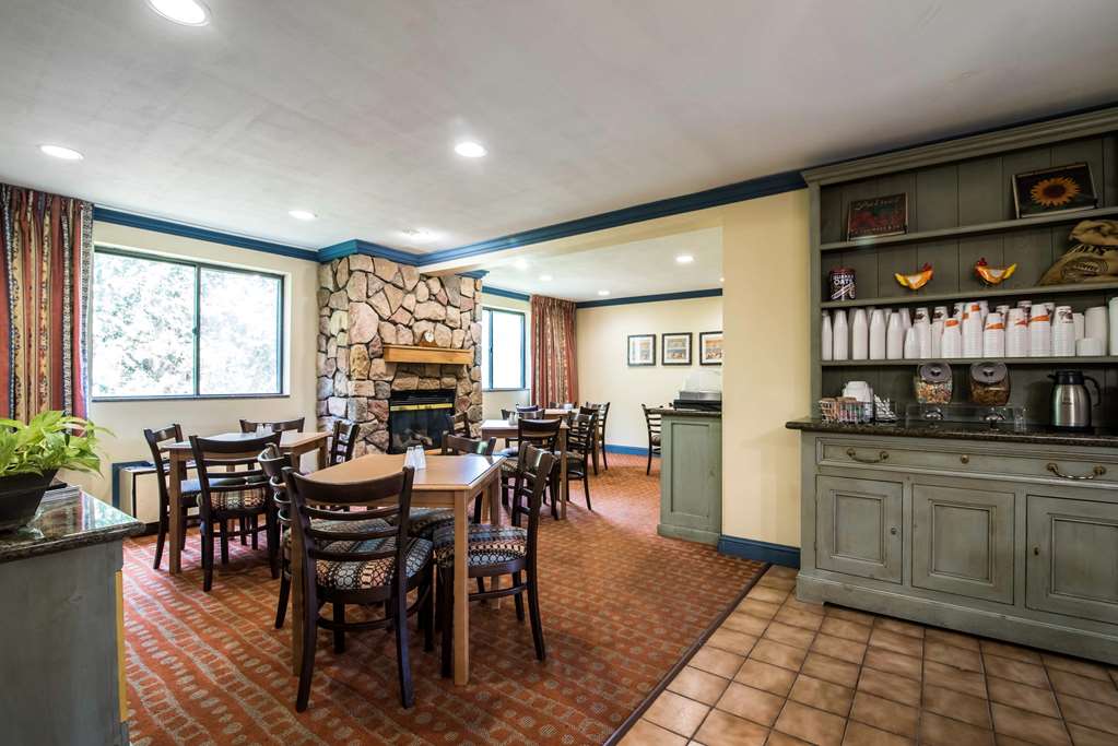 Quality Inn Cortland University Area - photo 29