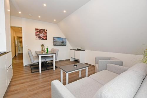 Insel Feeling Wohnung 4 — 4-Star Luxury Hotel in Busum, Germany