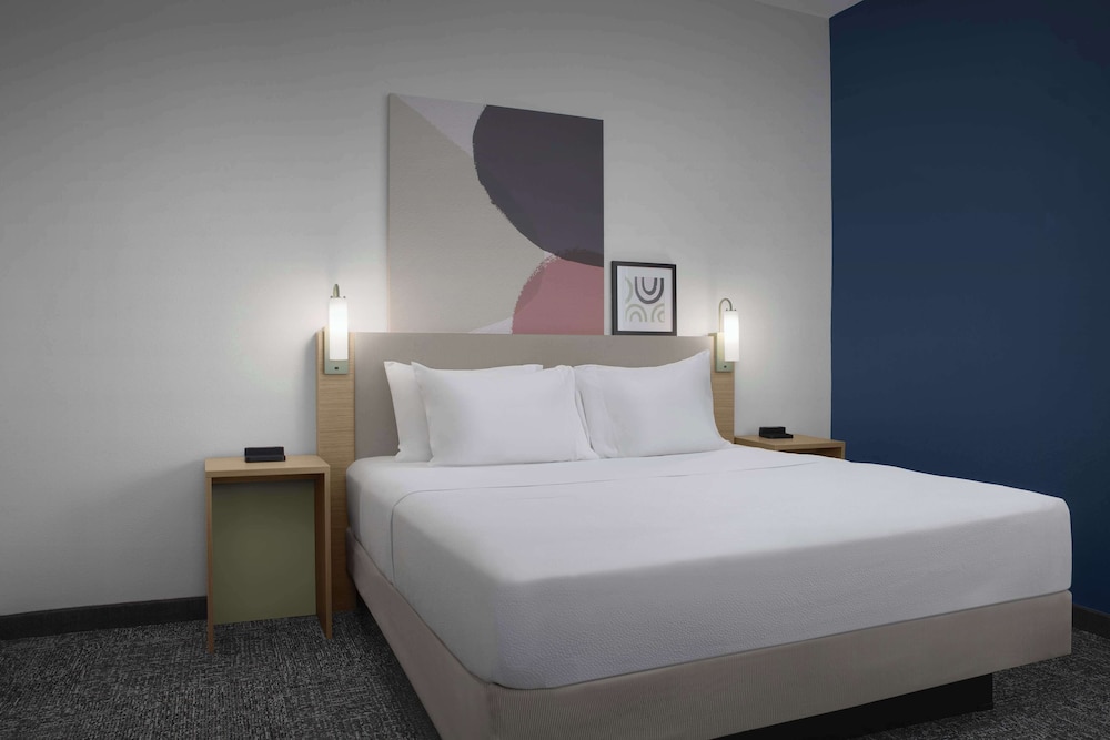 Spark by Hilton Miami Doral - photo 7