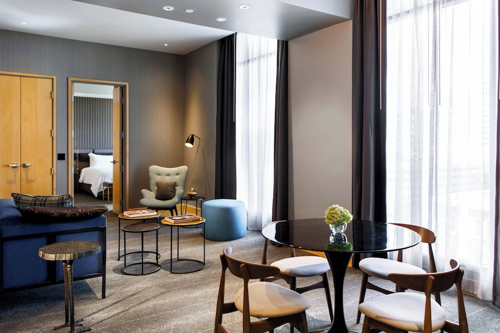 Renaissance Reno Downtown Hotel & Spa - photo 23